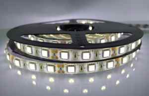 TAŚMA 5050 300 LED 12V BIAŁA NEUTRALNA IP65 5 MB