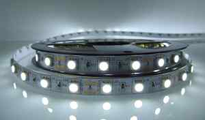 TAŚMA 5050 300 LED 12V BIAŁA ZIMNA 14,4W ROLKA 5MB